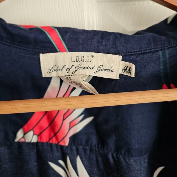 H&M L.O.G.G. Label of Graded Goods 100% Cotton Men's XL Navy Blue Hawaiian Shirt - Picture 3 of 8